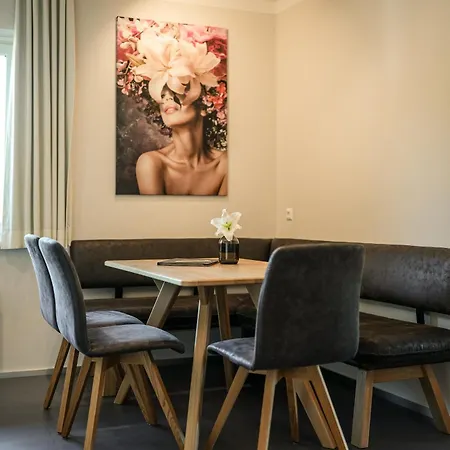Apartment Bergerin | *